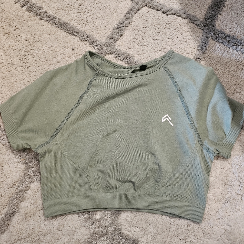 Oner Active crop effortless tee